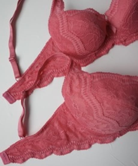 Peco Bra Camellia Thong Set