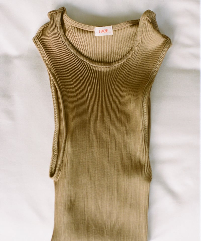 HAZE Silk Rib Tank Top Gold | GABRIELLE PECO
