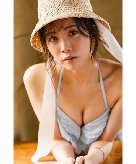 奈良未遥 1st写真集『こんな風に見られているのか？』【blueprint限定サイン入り特別カバー版】