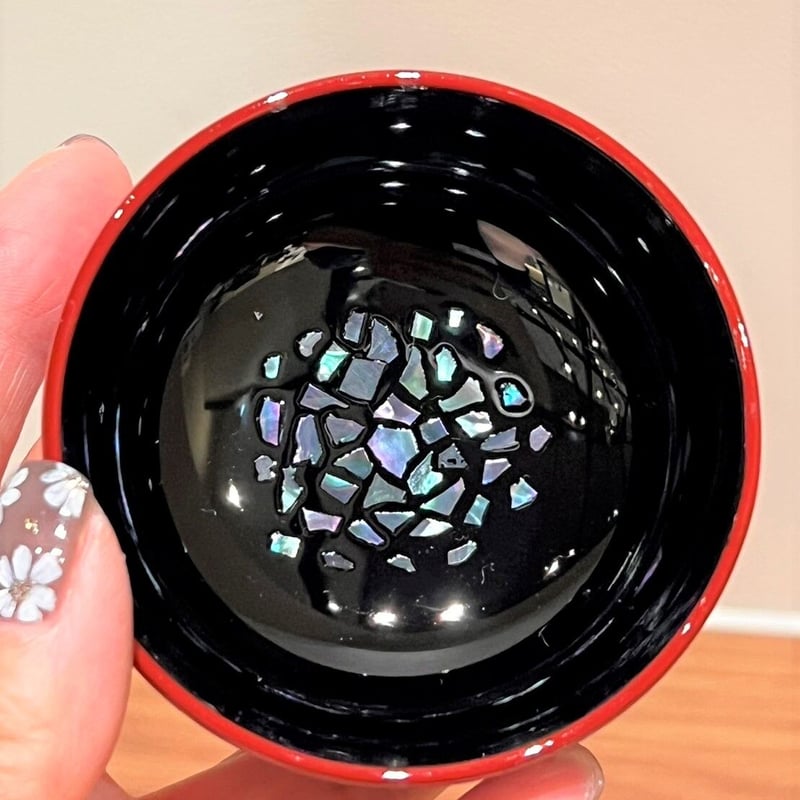 柴田漆器】ぐい呑み 黒内朱 石垣 螺鈿 | 高岡伝渡 -online shop-