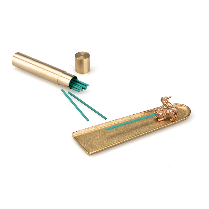 陶器製 菓子器 獅子の蓋付き 陶器製 菓子器 獅子の蓋付き