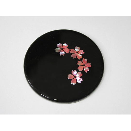 柴田漆器】平安手鏡 螺鈿 桜 | 高岡伝渡 -online shop- 柴田漆器】平安手鏡 螺鈿 桜 | 高岡伝渡 -online shop-