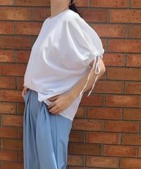 front tuck balloonsleeve blouse