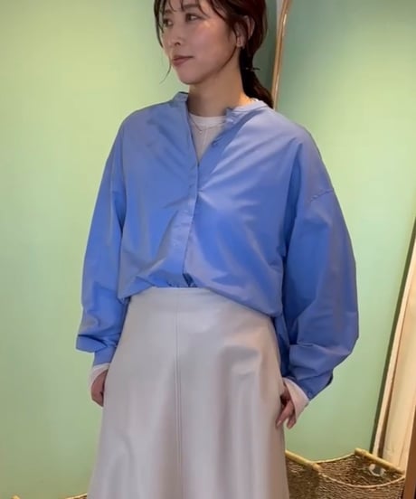 hidden placket band collar blouse