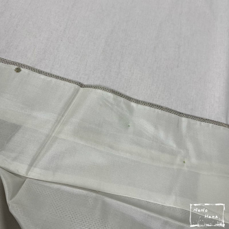 IS702 逸品 白大島 大島紬 蚊絣 正絹 丈166 トールサイズ 大島紬】正絹 白大島 白蚊絣に翁 | 野の花