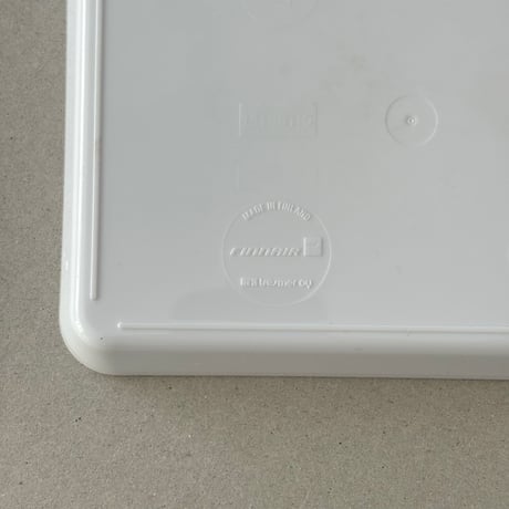 Finnair white plate