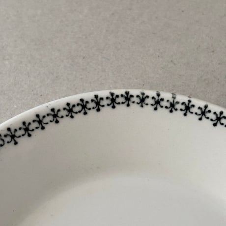 arabia emilia? plate black motif