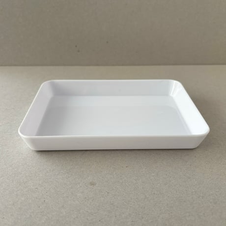 Finnair white plate