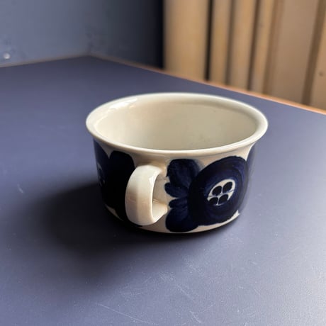 arabia anemone tea cup B