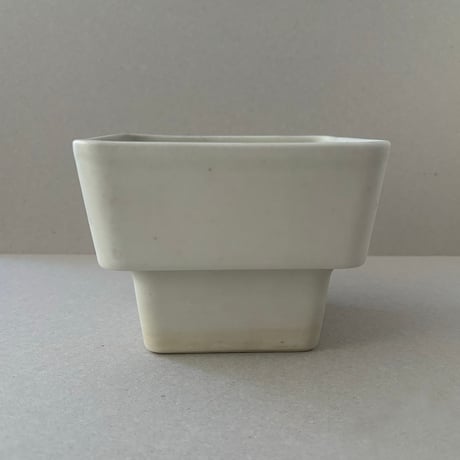 arabia flower pot LB2 white