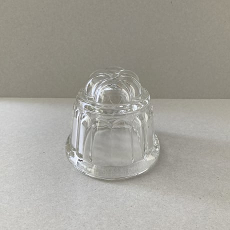 pressed glass jelly mold 1930'
