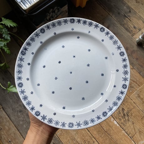 arabia snowflake plate