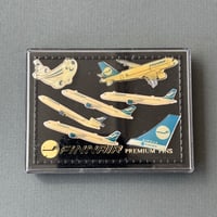 Finnair premium pins