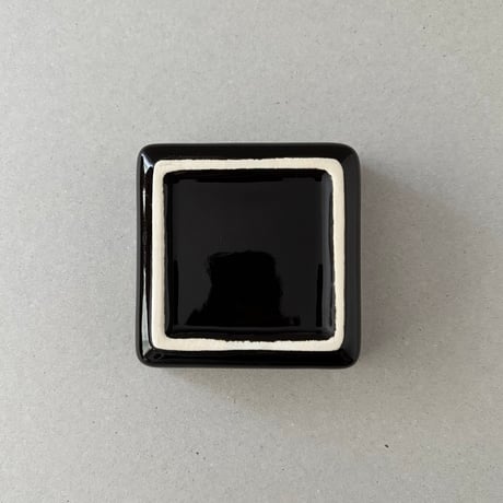 arabia kilta square プラター black