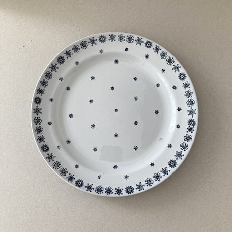 arabia snowflake plate