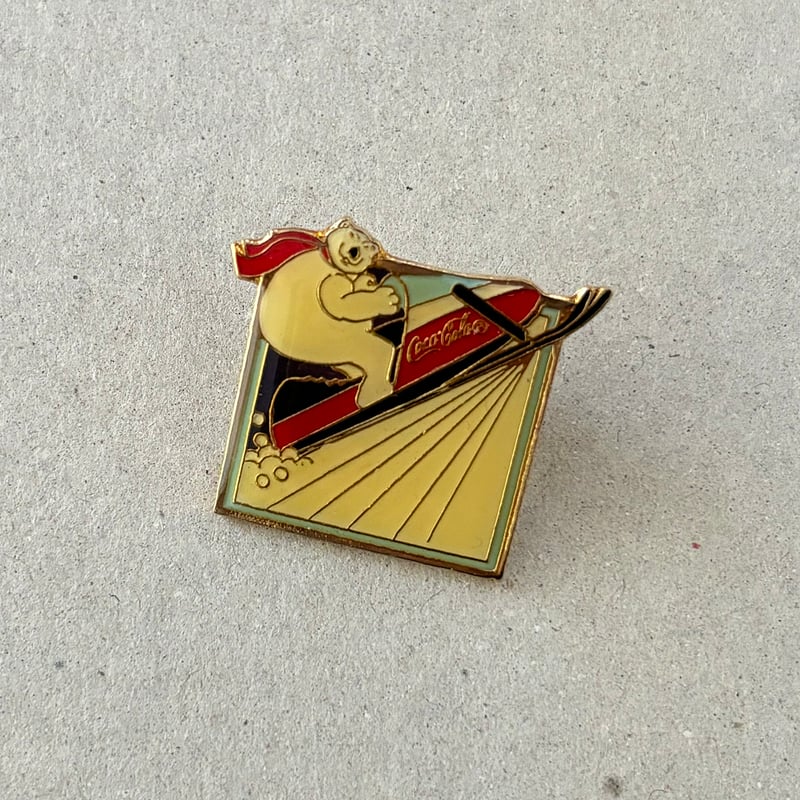 coca cola pin Polar Bear5 | retro number