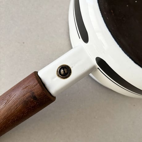 Finland FINEL pan black line