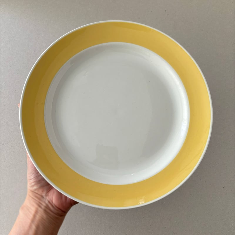 arabia Atria plate 24cm yellow line | retro number