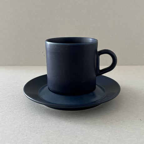 arabia blues cup & saucer navy