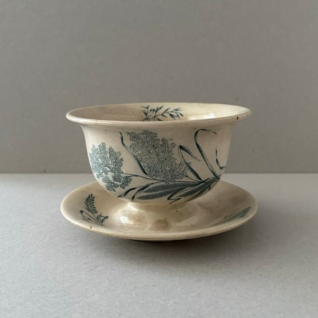 old arabia bowl with lid flower motif | retro n