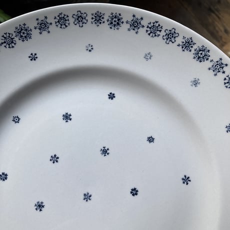 arabia snowflake plate
