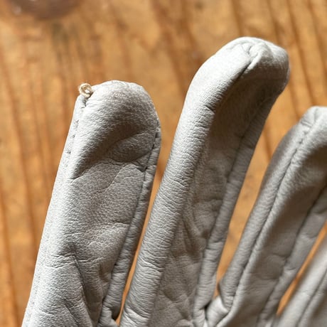 Finland glove