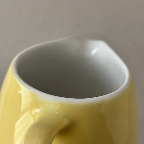 arabia  Kesto creamer Kaj Franck  yellow