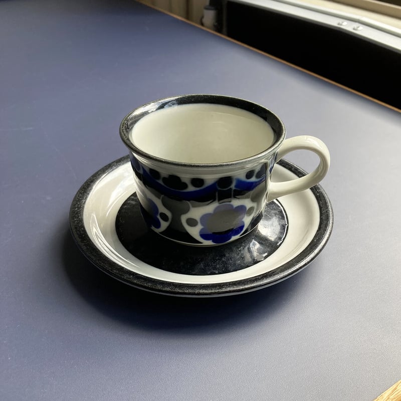arabia riikka cup & saucer B | retro number