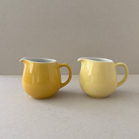 arabia  Kesto creamer Kaj Franck  yellow