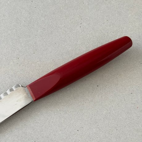 fiskars bread and cheese ? knife red