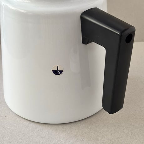 Finland Vuokko Antti Nurmesniemi coffee pot white