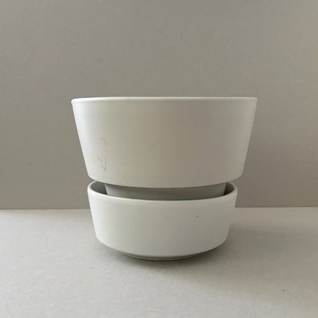 arabia flower pot SL white