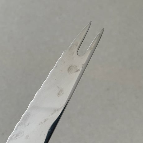 fiskars bread and cheese ? knife red