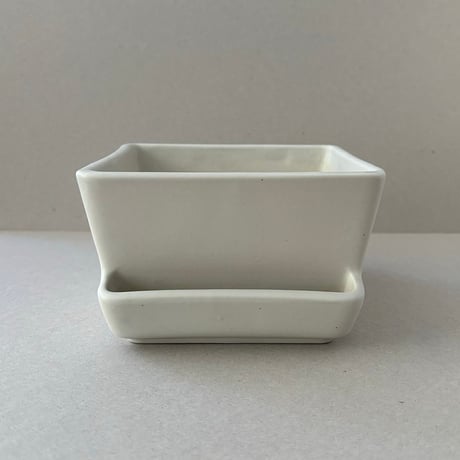 arabia flower pot LL1