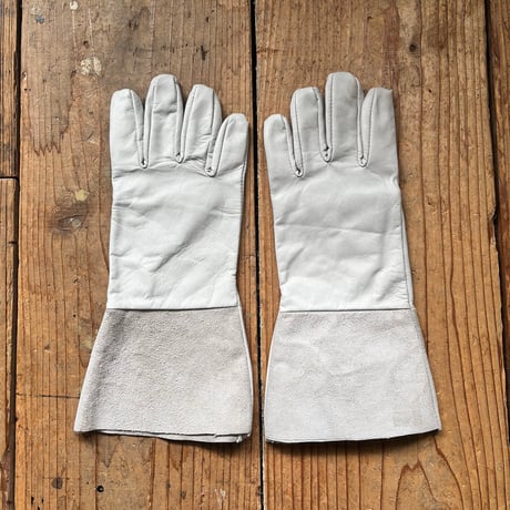 Finland glove
