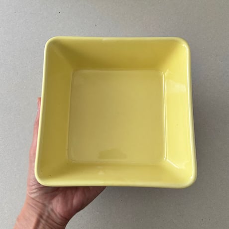 arabia kilta スクエアプラター yellow 16cm
