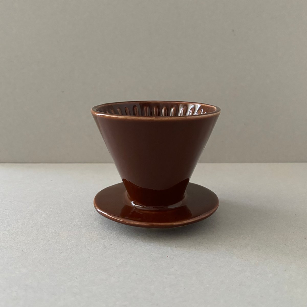 arabia coffee dripper 0.25L brown | retro number
