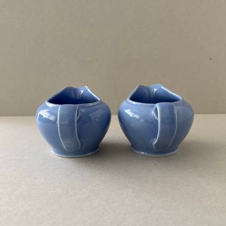 arabia creamer blue