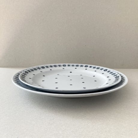 arabia snowflake plate
