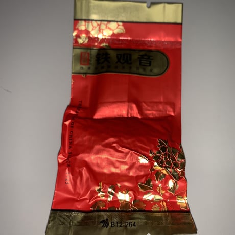 Tie Guanyin, a variety of oolong tea (中国乌龙茶) Red packaging