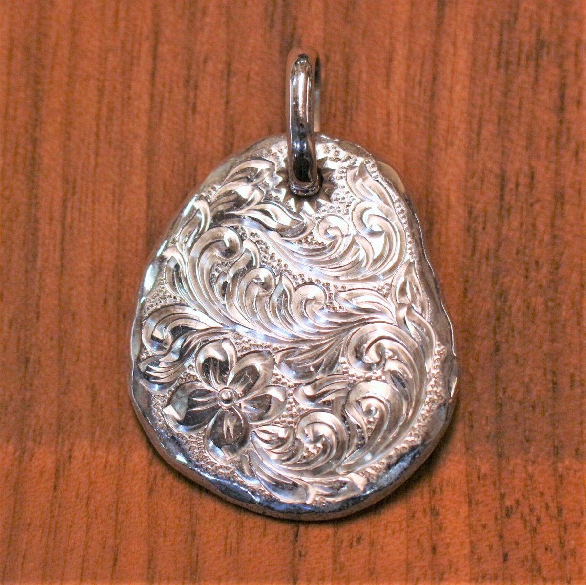 ◇Hawaiian Jewelry◇ Silver ペンダントトップ たたき［大］ | RU