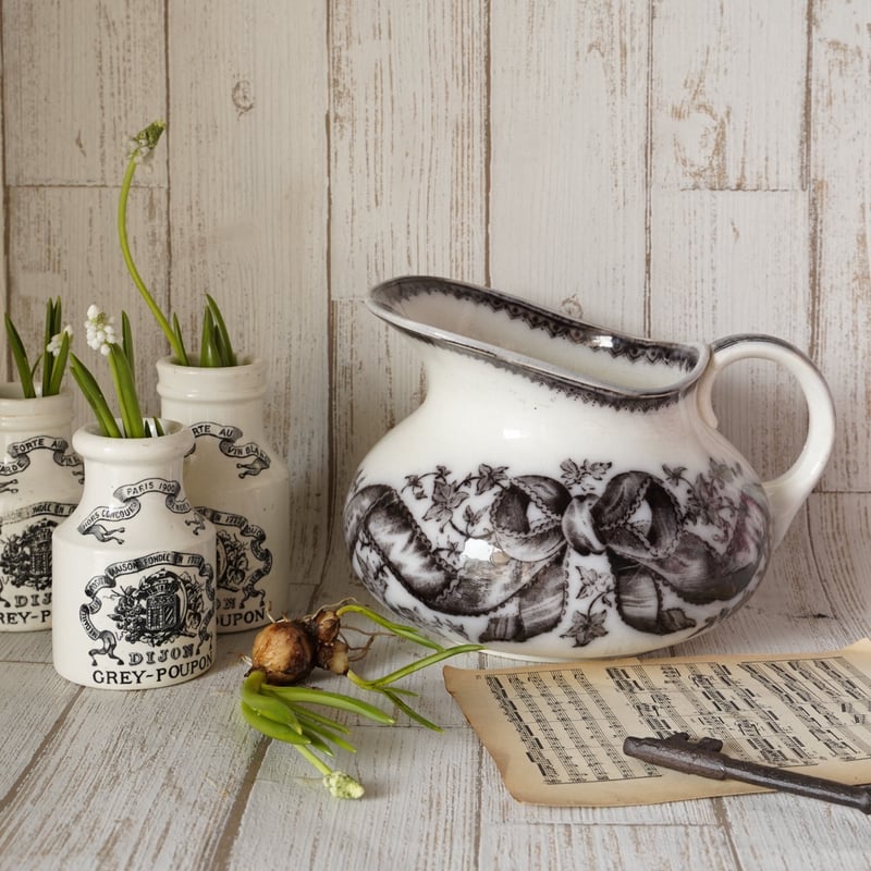 026 サルグミンヌ ピシェ ブラックリボン柄 フランスアンティーク