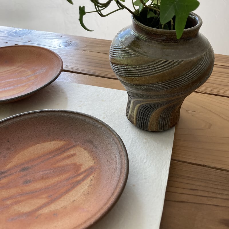 火襷（ひだすき）のお皿（小）Dish of Hidasuki (S size) | 亀翁窯分室