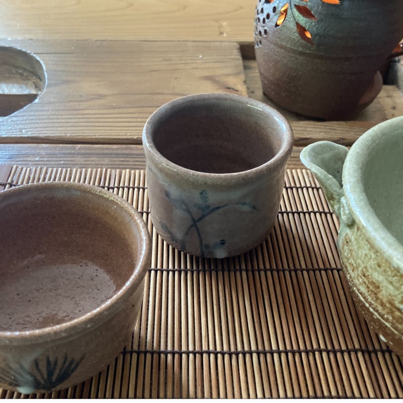 絵唐津（えからつ）ぐい吞み 植物模様 | 亀翁窯分室 / Gallery Kiou-Gama
