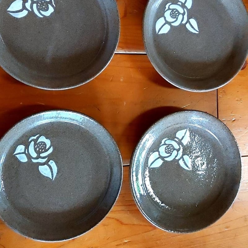 型紙摺り絵（かたがみすりえ）花模様の取り皿2枚セット | 亀翁窯分室