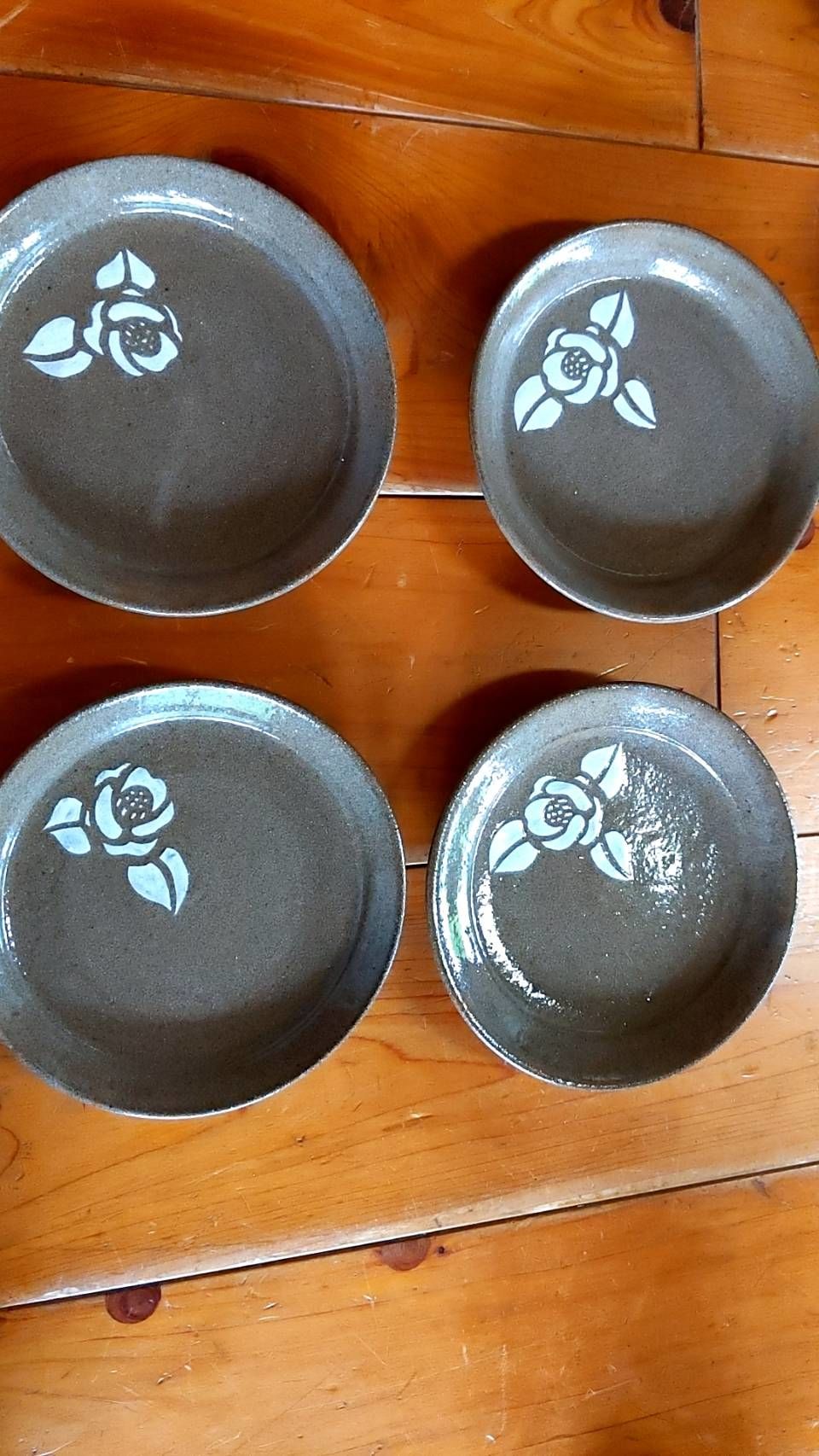 型紙摺り絵（かたがみすりえ）花模様の取り皿2枚セット | 亀翁窯分室