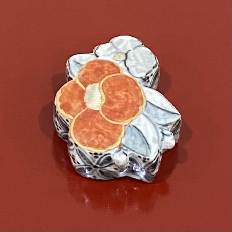 水間焼伏原窯　乾山写椿箸置　1客　(新品)