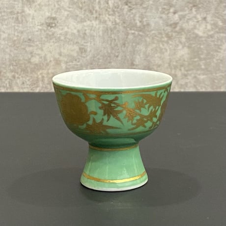 和田桐山　青地金襴手盃