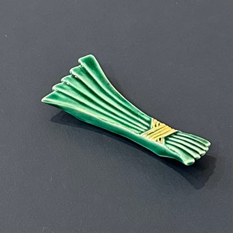 永楽即全　交趾熨斗箸置②