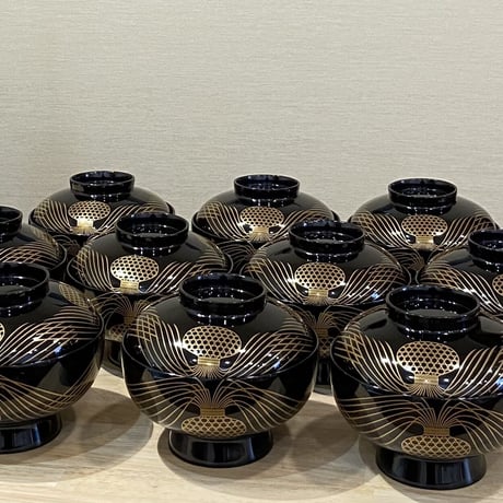 慶塚漆器工房　ひげ籠蒔絵黒蝋色煮物碗　10客
